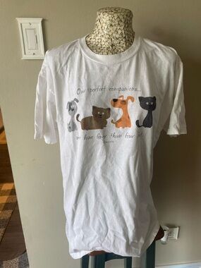 Y2K Pets Cat Graphic T-Shirt in White with Multicolor Pet Artwork